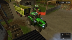 demo john deere in de mais.jpg